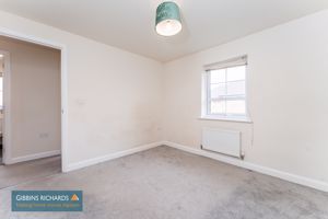 Bedroom- click for photo gallery